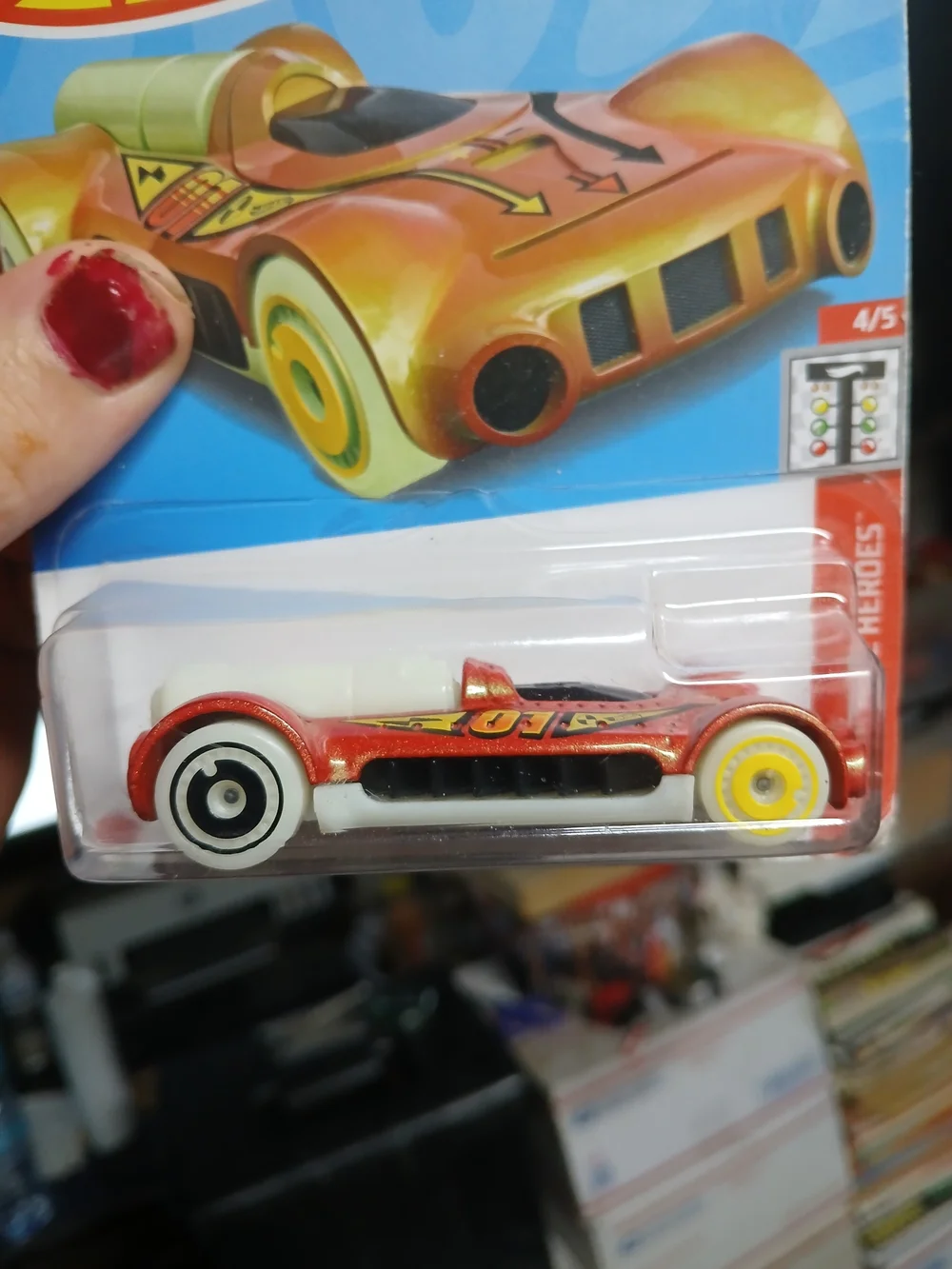 Hot Wheels Retro-Active is a 1:64 scale die-cast car from the Quarter Mile Heroe